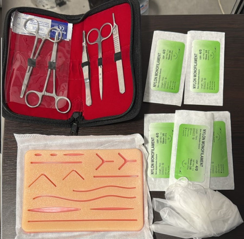 ქირურგიული სავარჯიშო ნაკრები